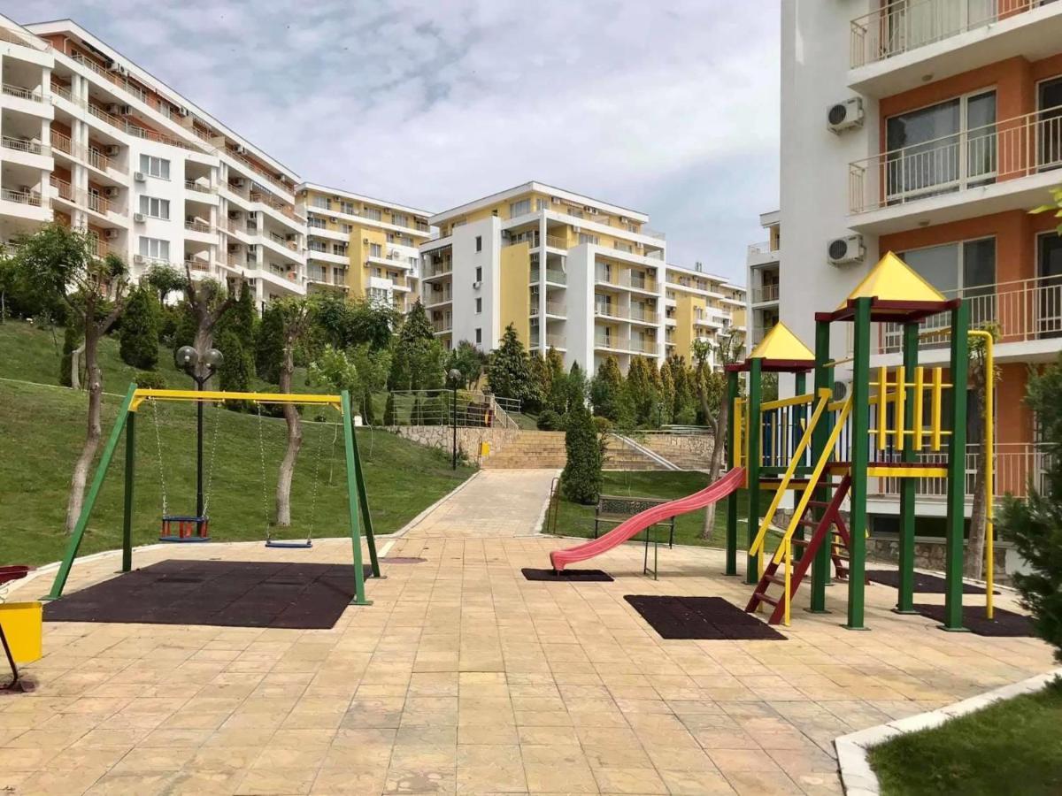 סבטי ולאס Sea View Panoramic Apartments, Fort Noks Crown Club מראה חיצוני תמונה