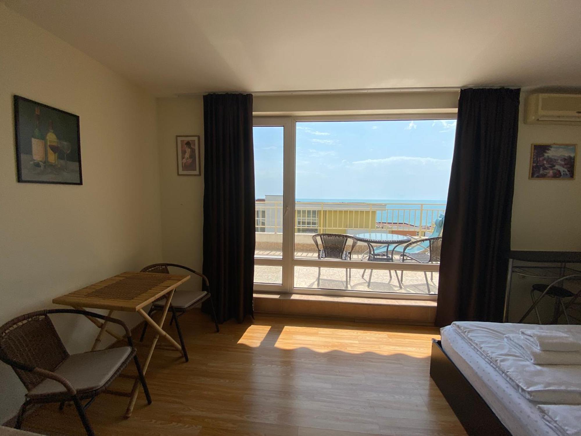 סבטי ולאס Sea View Panoramic Apartments, Fort Noks Crown Club חדר תמונה