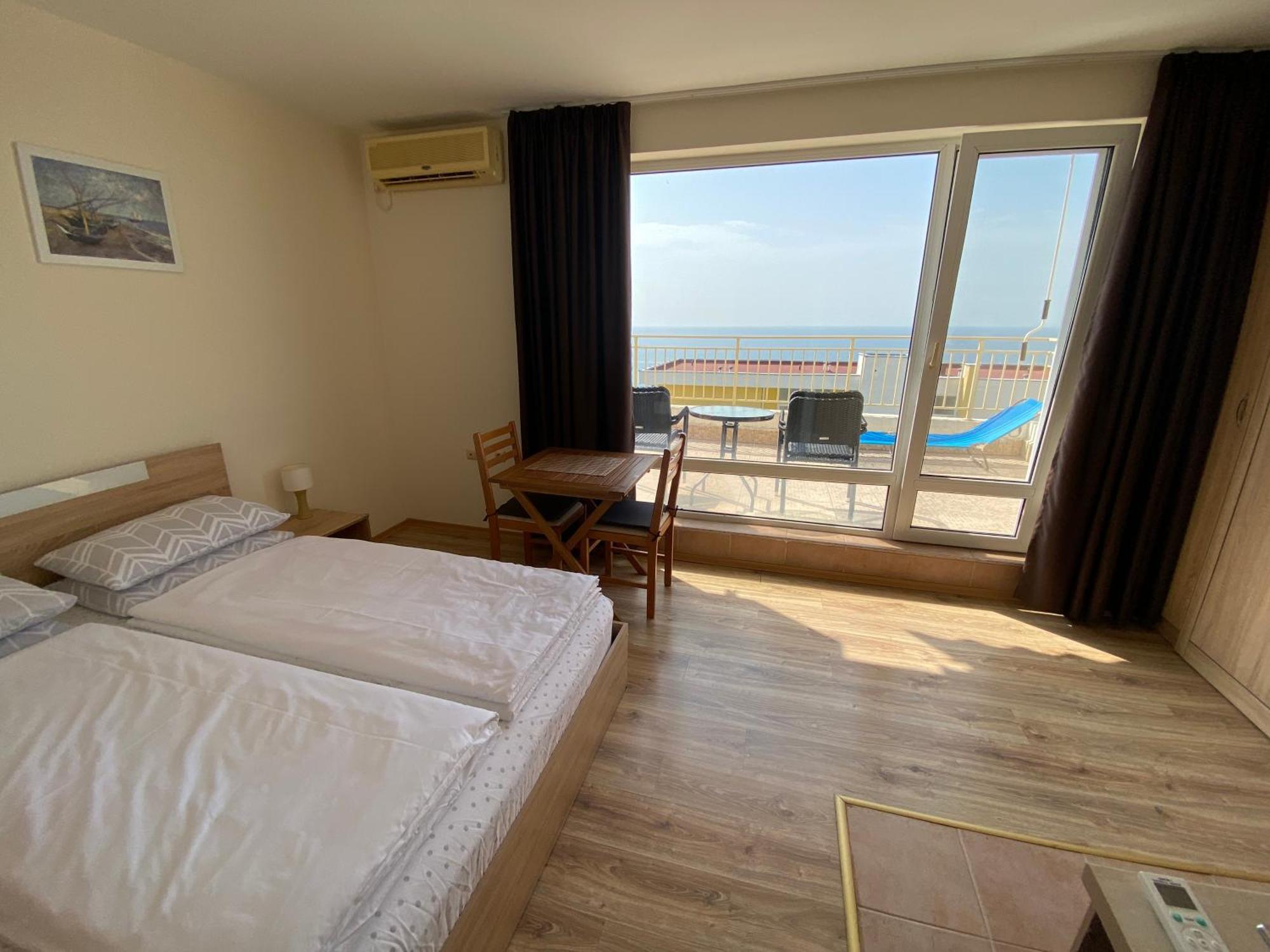 סבטי ולאס Sea View Panoramic Apartments, Fort Noks Crown Club חדר תמונה