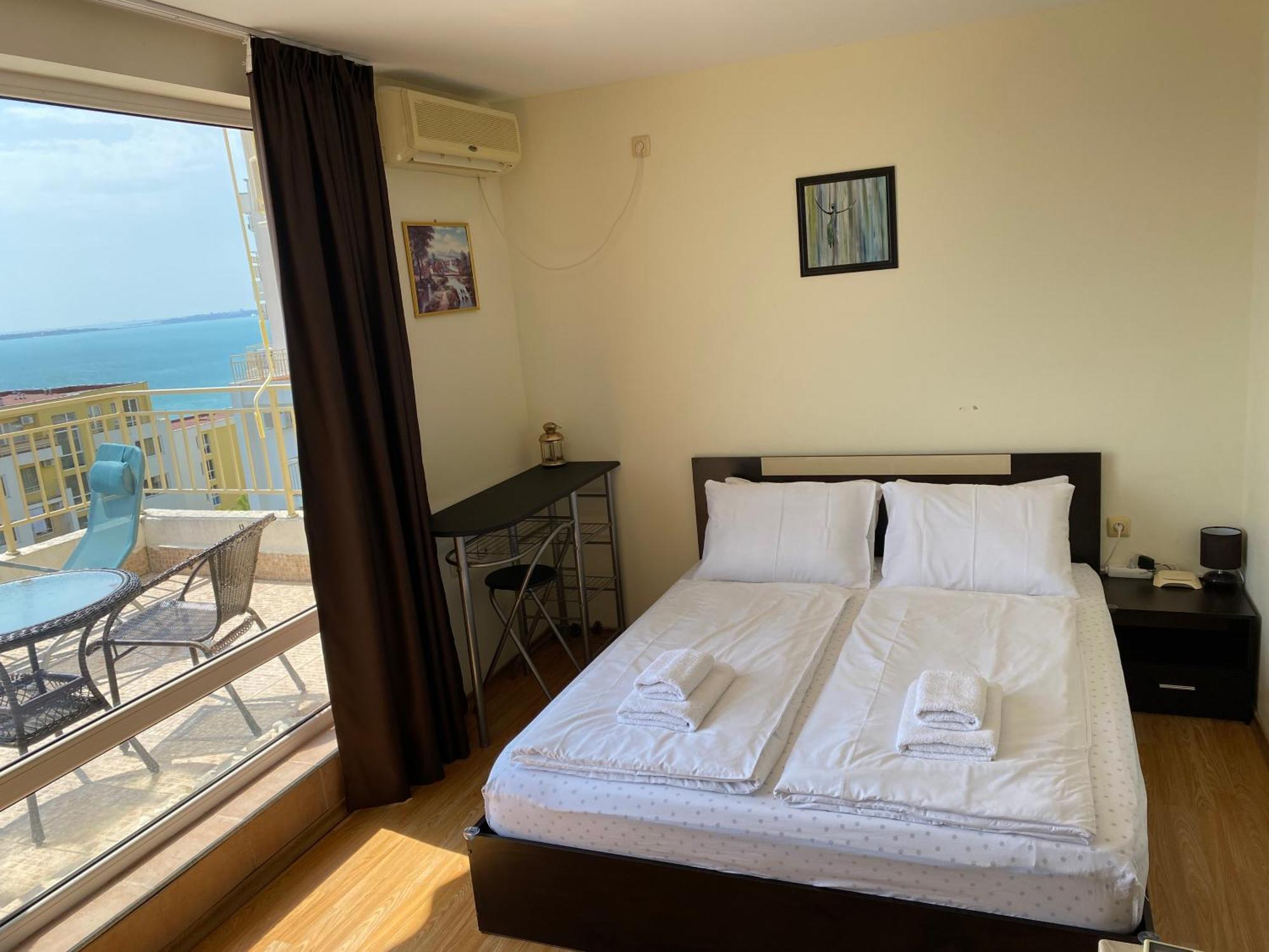 סבטי ולאס Sea View Panoramic Apartments, Fort Noks Crown Club חדר תמונה