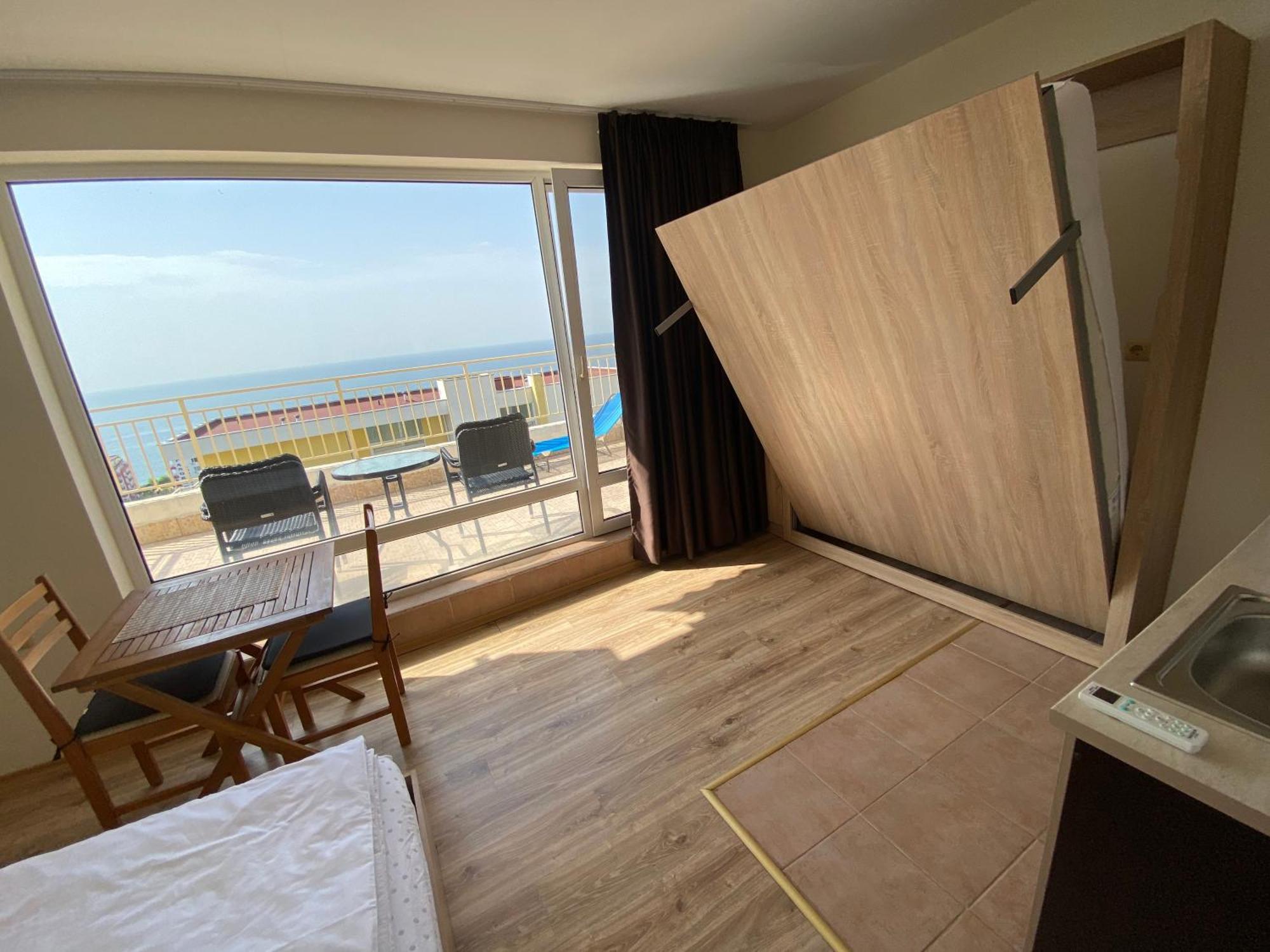 סבטי ולאס Sea View Panoramic Apartments, Fort Noks Crown Club חדר תמונה