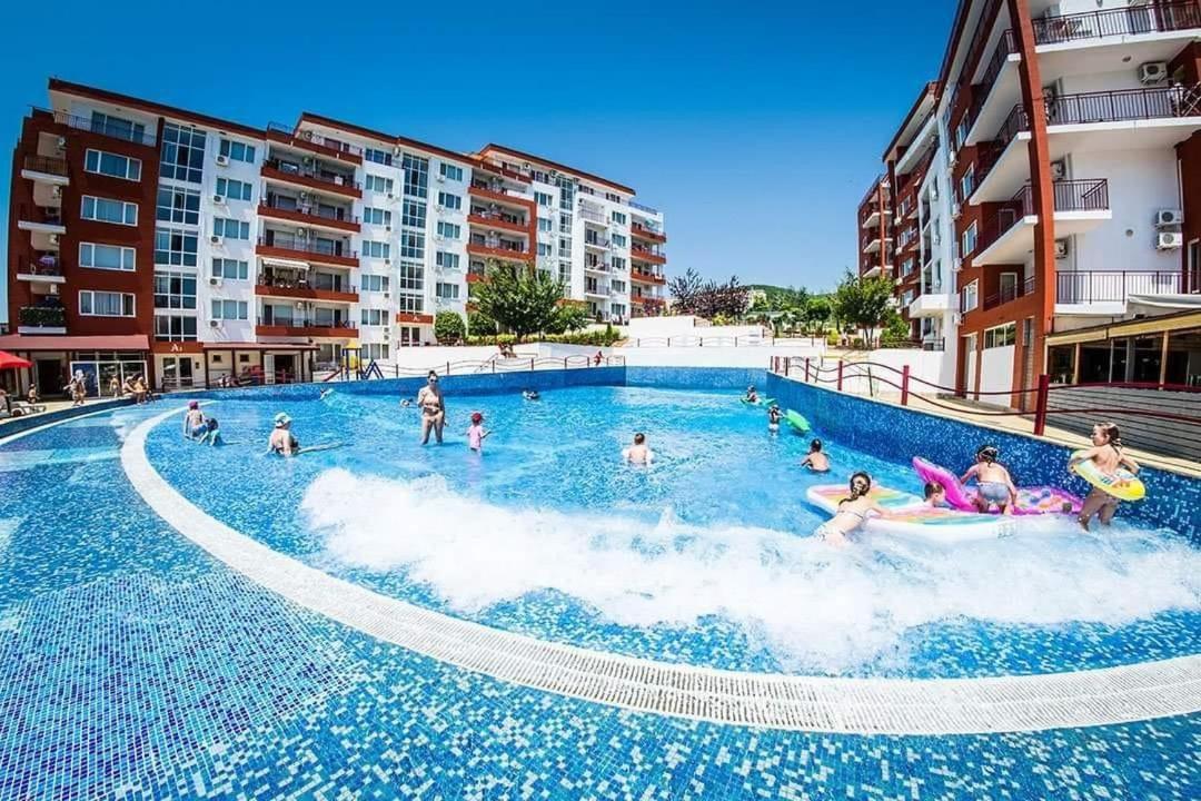 סבטי ולאס Sea View Panoramic Apartments, Fort Noks Crown Club מראה חיצוני תמונה