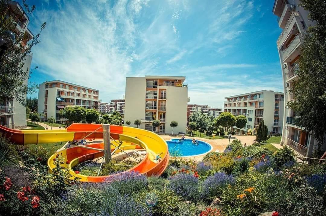 סבטי ולאס Sea View Panoramic Apartments, Fort Noks Crown Club מראה חיצוני תמונה